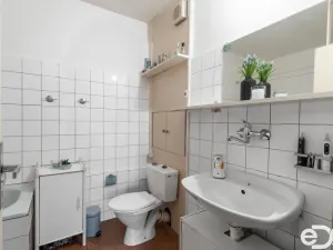 Prodej bytu 2+kk, Praha, U pramene, 49 m2