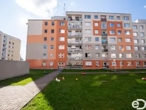 Prodej bytu 2+kk, Praha, U pramene, 49 m2