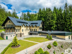 Prodej ubytování, Jablonec nad Nisou, U Lesního divadla, 2930 m2