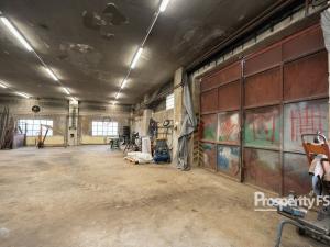 Prodej kanceláře, Okna, 475 m2