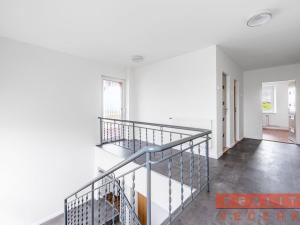 Pronájem kanceláře, Cheznovice, 220 m2