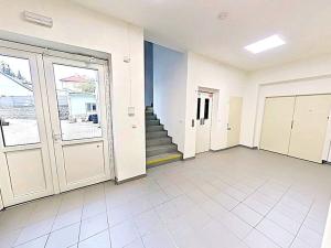 Prodej komerční nemovitosti, Třebíč, Koželužská, 838 m2