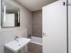 Pronájem bytu 2+kk, Praha - Břevnov, Radimova, 59 m2