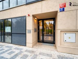 Pronájem bytu 2+kk, Praha - Břevnov, Radimova, 59 m2