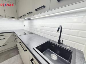 Pronájem bytu 2+1, Praha - Dejvice, Koulova, 77 m2