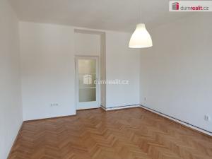 Pronájem bytu 1+kk, Praha - Vršovice, Novgorodská, 30 m2