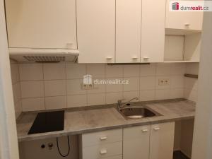 Pronájem bytu 1+kk, Praha - Vršovice, Novgorodská, 30 m2