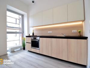 Pronájem bytu 1+kk, Zlín, Lorencova, 34 m2