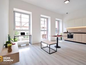 Pronájem bytu 1+kk, Zlín, Lorencova, 34 m2