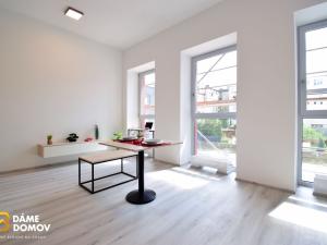 Pronájem bytu 1+kk, Zlín, Lorencova, 34 m2