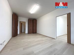 Pronájem bytu 3+1, Jindřichův Hradec - Jindřichův Hradec V, Kosmonautů, 76 m2