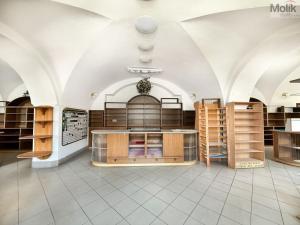 Pronájem obchodního prostoru, Osek, náměstí Klášterní, 151 m2