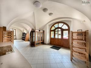 Pronájem obchodního prostoru, Osek, náměstí Klášterní, 151 m2