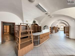 Pronájem obchodního prostoru, Osek, náměstí Klášterní, 151 m2