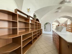 Pronájem obchodního prostoru, Osek, náměstí Klášterní, 151 m2