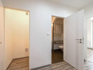 Pronájem bytu 1+1, Praha - Vokovice, Kladenská, 36 m2