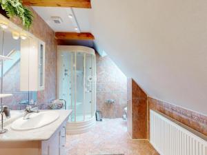 Prodej ubytování, Okounov - Oslovice, 600 m2