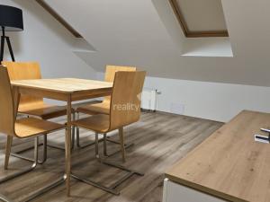 Pronájem bytu 2+kk, Praha - Bubeneč, Korunovační, 40 m2