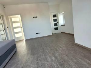 Pronájem bytu 3+1, Praha - Štěrboholy, 95 m2