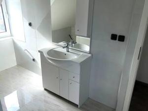 Pronájem bytu 3+1, Praha - Štěrboholy, 95 m2