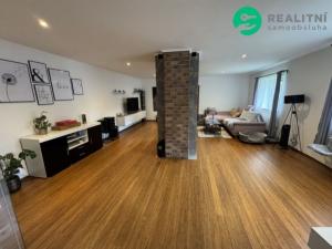 Prodej rodinného domu, Horoměřice, U Chundelů, 467 m2