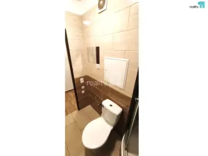 Pronájem bytu 3+kk, Praha - Karlín, Nekvasilova, 47 m2