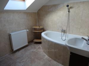 Pronájem bytu 2+kk, Nový Bor, B. Egermanna, 79 m2