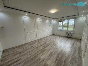 Pronájem bytu 3+1, Cheb, U Stadionu, 80 m2