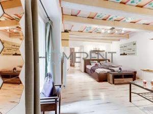 Pronájem bytu 1+1, Praha - Malá Strana, Malostranské náměstí, 31 m2