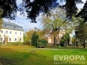 Prodej bytu 2+1, Nový Bor, Palackého náměstí, 66 m2