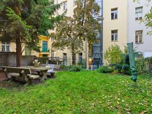 Prodej bytu 2+kk, Praha - Nusle, náměstí Generála Kutlvašra, 46 m2