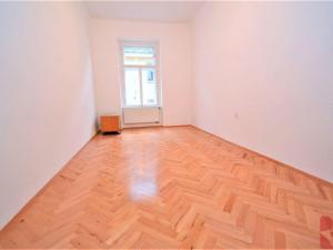 Pronájem bytu 3+1, Praha - Nové Město, V tůních, 80 m2