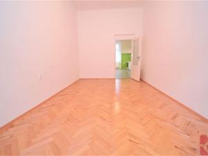 Pronájem bytu 3+1, Praha - Nové Město, V tůních, 80 m2