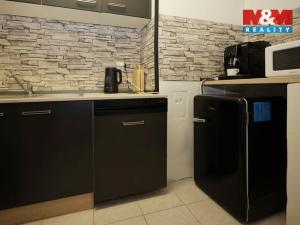 Pronájem obchodního prostoru, Havlíčkův Brod, Příčná, 17 m2