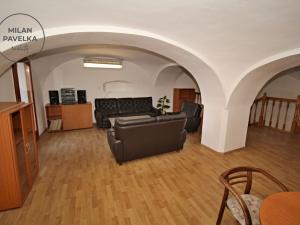 Pronájem obchodního prostoru, Březina, 575 m2
