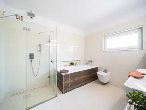 Prodej rodinného domu, Srubec, Slunečná, 230 m2