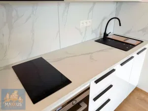 Pronájem bytu 1+kk, Praha - Horní Měcholupy, Milánská, 31 m2