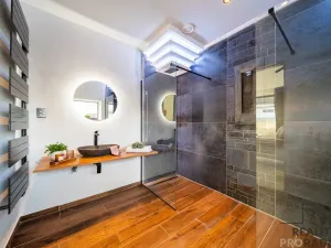 Prodej rodinného domu, Včelná, Jiřičkova, 208 m2