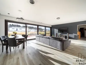 Prodej rodinného domu, Včelná, Jiřičkova, 208 m2