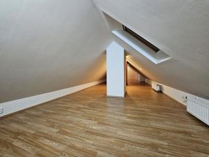 Pronájem bytu 3+1, Liberec - Liberec II-Nové Město, Okružní, 95 m2