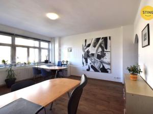 Pronájem kanceláře, Zlín, třída Tomáše Bati, 108 m2