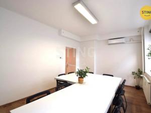 Pronájem kanceláře, Zlín, třída Tomáše Bati, 108 m2