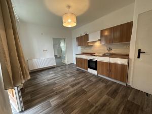 Pronájem kanceláře, Chrášťany, Plzeňská, 65 m2