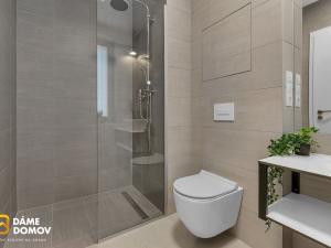 Pronájem bytu 1+kk, Zlín, Lorencova, 28 m2