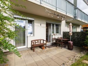 Pronájem bytu 2+kk, Praha - Kyje, Břeclavská, 45 m2