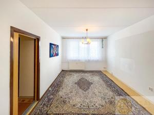 Prodej bytu 2+kk, Tábor, nám. Přátelství, 39 m2