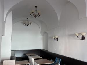 Pronájem restaurace, Hradec Králové, Velké náměstí, 558 m2