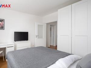 Prodej bytu 2+kk, Trmice, Nerudova, 41 m2