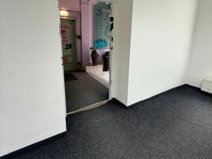 Pronájem obchodního prostoru, Plzeň, Koterovská, 70 m2