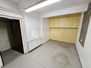 Pronájem výrobních prostor, Jihlava, třída Legionářů, 167 m2